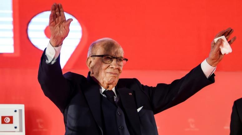 Tunisie : “pas de vacance” du pouvoir après le grave malaise d’Essebsi, assure la présidence