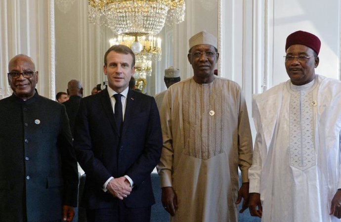 Conflit au Sahel : l’invitation de Macron à cinq présidents africains passe mal