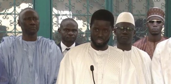 Sénégal : première sortie du président Bassirou Diomaye Faye.